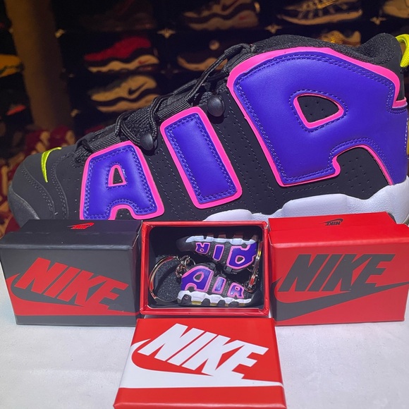 Nike Air More Uptempo Mini Shoe Keychains And Mini Nike Shoe Box - Picture 3 of 3